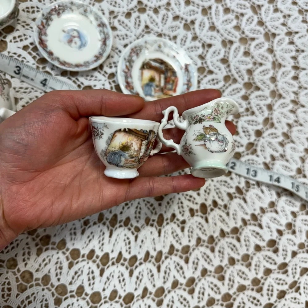 Royal Doulton BRAMBLY HEDGE jill barklem Miniature TEA SET Winter Four Seasons